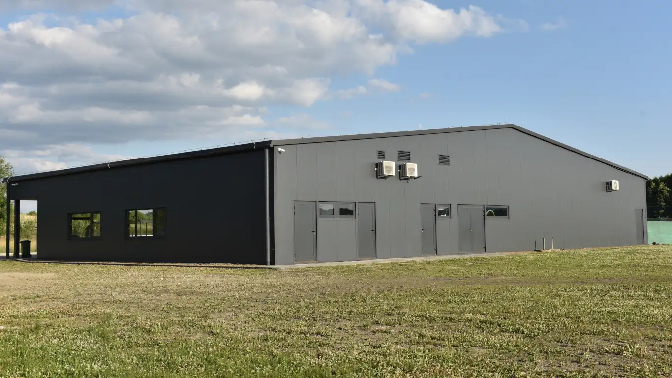 Commercial Warehouses image 4